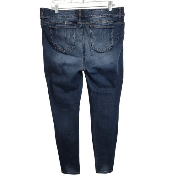 Torrid 16R Jeans Bombshell Skinny Dark Wash Stretch Denim Mid Rise Distressed - Picture 2 of 13